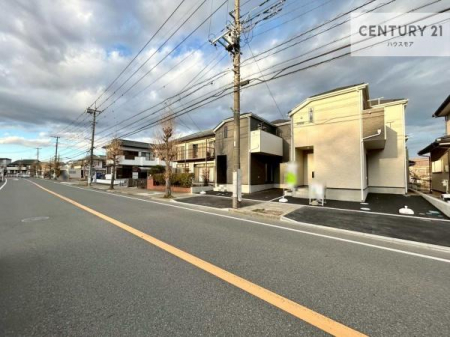 ���̑����n�@�O�ʓ��H12�������I�z����ǍD�ȗ��n�ł��B
�Ԍɓ��ꂪ���ȕ������S�ł��ˁB