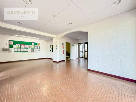 ���r�[�@��؂Ȃ��q�l�����o�}�����郍�r�[�B�L�X���Ă��ĊJ�����E������������܂��B