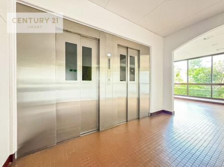 ���̑����p���@�G���x�[�^�[�����ŁA���X�̈ړ������K�B
�����̓��₨�ו��̑������ł��A�X���[�Y�ɂ��A��������܂��I