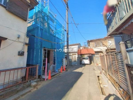 ���̑����n�@�O�ʓ��H��4���I�z����ǍD�ȗ��n�ł��B
�Ԍɓ��ꂪ���ȕ������S�ł��ˁB