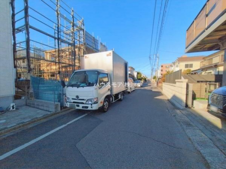 ���̑����n�@�O�ʓ��H��5.5���I�z����ǍD�ȗ��n�ł��B
�Ԍɓ��ꂪ���ȕ������S�ł��ˁB