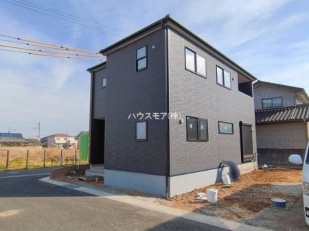 ���ԏ�@���ԃX�y�[�X��3�䕪����܂��I�Z�J���h�J�[�͂������A�o�C�N�⎩�]�ԂȂǂ��u���ꏊ�ɍ���܂���B