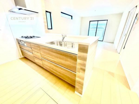 �L�b�`���@��l�C�̑Ζʎ��V�X�e���L�b�`�����̗p���Ă��܂��I���Ƒ��̃R�~���j�P�[�V���������R�Ƒ�����݌v�ł��B
���q�l�ɂ��ڂ��͂��̂Ŋ������ł��ˁB�L�X�g���ĉ��K�ɍ�Ƃ��i�݂܂��B