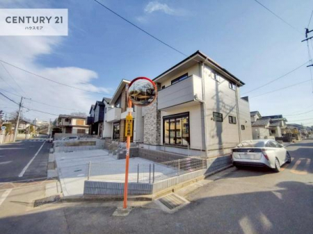 ���̑����n�@�O�ʓ��H��6���~8���I�z����ǍD�Ȋp�n�ł��B
�Ԍɓ��ꂪ���ȕ������S�ł��ˁB