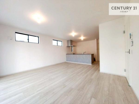 ���r���O�@�J�����̂���L�XLDK�I�\�t�@�[��_�C�j���O�e�[�u����u���Ă������ɂȂ�Ȃ��̂ŉ��K�ɉ߂����܂��I�R�~���j�P�[�V���������₷�����r���O�ł��I