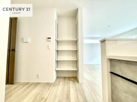 ���r���O�@���I����������r���O�́A�g�����ɍ��킹�Ď��R�ɃA�����W�\�B
�����p�i����p�i������������[�ł��A���ł���������Ԃ�ۂĂ܂��B