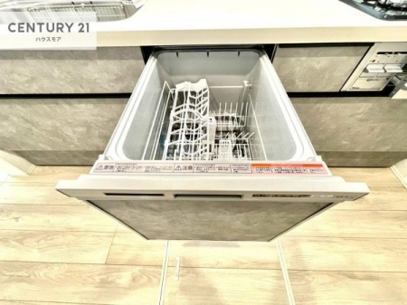 �L�b�`���@�H��@�t���̃L�b�`���ł��I�Z���������r��h�~�Ƃ��đ�ϊ��􂷂�֗��Ȏd�l�ł��I�r���g�C���Ȃ̂ŃL�b�`���̏ꏊ����炸�����X�y�[�X���L���g�����Ƃ��o���܂��I