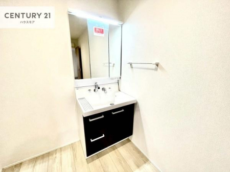 ���ʑ�E���ʏ��@�O�ʋ��d�l�̐��ʏ��́A�g�����Ȃ݂����₷������I���͎��[�ɂȂ��Ă��܂��B�h���C���[�₨���ϓ����Еt������̂Ő��ʑ������X�b�L���ƌ����邱�Ƃ��o���܂��I