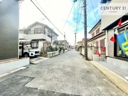 ���̑����n�@�O�ʓ��H��6���I�z����ǍD�ȗ��n�ł��B
�Ԍɓ��ꂪ���ȕ������S�ł��ˁB