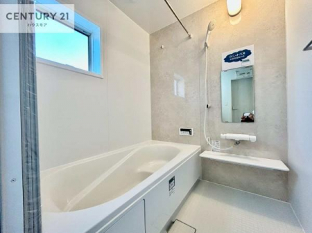 �����@������Ƃ����������̂���o�X���[���I���K�ȃo�X�^�C��������܂��I
1���̔�����������Ɩ����Ă����f�G�ȃ����N�[�[�V������ԂɂȂ肻���ł��ˁB