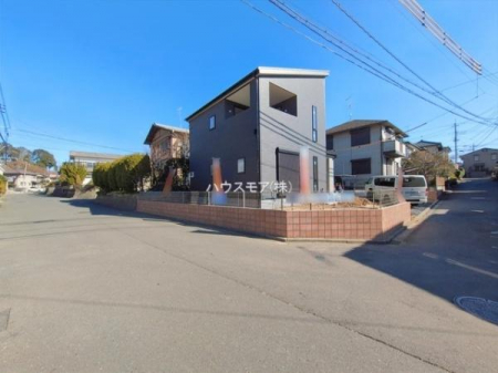 ���̑����n�@�O�ʓ��H��6���~4���I�z����ǍD�ȗ��n�ł��B
�Ԍɓ��ꂪ���ȕ������S�ł��ˁB