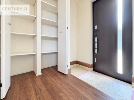 �����\�z�}(����)�@�V���[�Y�{�b�N�X�t���Ȃ̂ŁA���ւ��Еt�����|�������₷���ł��I
�X�b�L���������ւŌ˂��J�����u�ԁA�������̂���S�n������Ԃ��o�}���Ă���܂��B�i���d�l�j