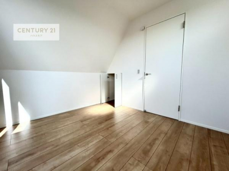 �m���@���[�X�y�[�X�����Ă��܂��I�������X�b�L�����ڂ��鎖���ł��܂��ˁB
�Ƌ��I�΂Ȃ��V���v���ȃf�U�C���ׁ̈A�Ƌ��I�΂����C�ɓ���̋�ԍ�肪�ł������ł��ˁB