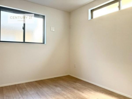 ���[�@���[�͂ɗD��Ă��邩�炱���A�]�v�ȃ��m��\�ɏo�����A�C���e���A��������L�[�v�ł��܂��B�V���v���Ő������ꂽ��Ԃ����y���݂��������B