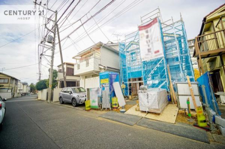 ���̑����n�@�O�ʓ��H6���I�z����ǍD�ȗ��n�ł��B
�Ԍɓ��ꂪ���ȕ������S�ł��ˁB