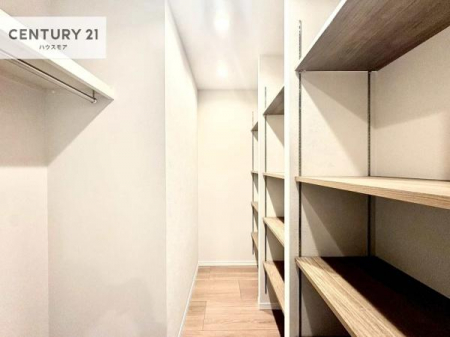 ���[�@��^�̃t�@�~���[�N���[�N�t���I���Ƒ��F�l�̗m����J�o���A�G�߂̕��Ȃǎ��[�ł���D�ꂽ�X�y�[�X�ł��I