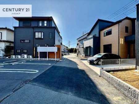 ���̑����n�@�O�ʓ��H��4���~8.89���I�z����ǍD�ȗ��n�ł��B
�Ԍɓ��ꂪ���ȕ������S�ł��ˁB