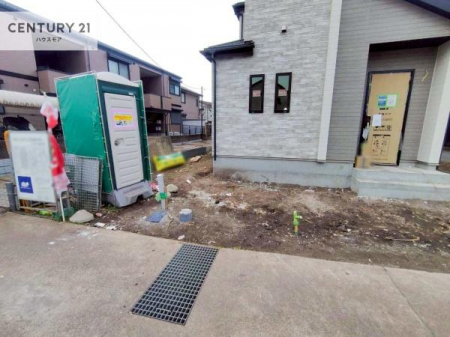 ���ԏ�@���ԃX�y�[�X��2�䕪����܂��I�Z�J���h�J�[�͂������A�o�C�N�⎩�]�ԂȂǂ��u���ꏊ�ɍ���܂���B