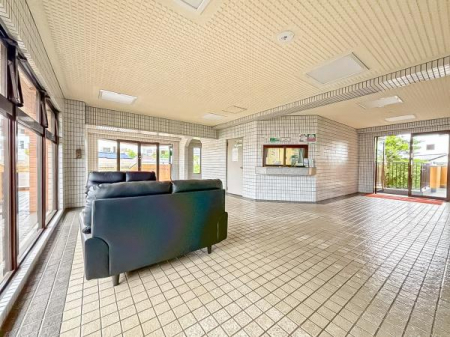 ���r�[�@��؂Ȃ��q�l�����o�}�����郍�r�[�B�L�X���Ă��ĊJ�����E������������܂��B