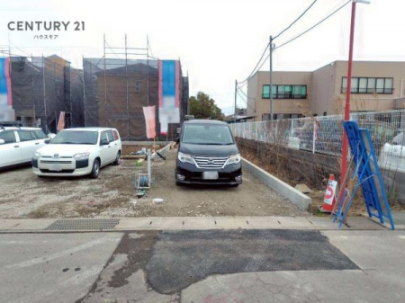 ���ԏ�@���ԃX�y�[�X��2�䕪����܂��I�Z�J���h�J�[�͂������A�o�C�N�⎩�]�ԂȂǂ��u���ꏊ�ɍ���܂���B