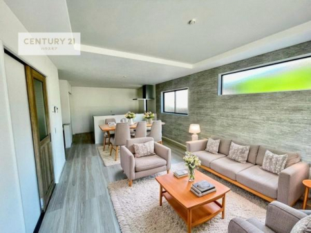 ���r���O�@�Ƌ��CG�p�[�X�ł��B�J�����̂���L�XLDK�I�\�t�@�[��_�C�j���O�e�[�u����u���Ă������ɂȂ�Ȃ��̂ŉ��K�ɉ߂����܂��I�R�~���j�P�[�V���������₷�����r���O�ł��I