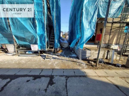 ���ԏ�@���ԃX�y�[�X��2�䕪����܂��I�Z�J���h�J�[�͂������A�o�C�N�⎩�]�ԂȂǂ��u���ꏊ�ɍ���܂���B