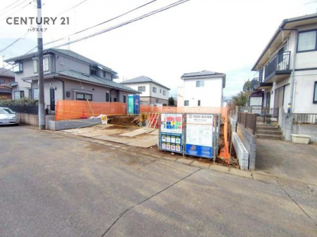 ���̑����n�@�O�ʓ��H��6���I�z����ǍD�ȗ��n�ł��B
�Ԍɓ��ꂪ���ȕ������S�ł��ˁB