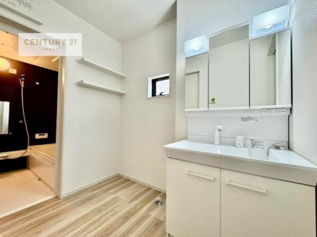 ���ʑ�E���ʏ��@�����̂������ʏ��́A���ƕ�������₷���A���ł����K�ɂ��g�����������܂��B�O�ʋ��Ŏg�����肪�ǂ��A�������[�������Ă���܂��̂ŁA���p�i��X�L���P�A�p�i���������萮���ł��܂��B