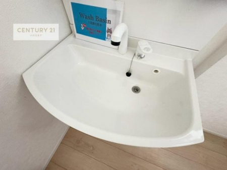 ���ʑ�E���ʏ��@�[�����ʑ�{�E���́A�������˂ɂ����̂ł�����ꂪ�y�X�I���������ۂĂ܂��I
�L���C�Ȑ��ʏ��Ŏ��������̃��`�x�[�V�������オ��܂��ˁI