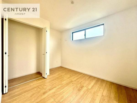 �m���@���[�X�y�[�X�����Ă��܂��I�������X�b�L�����ڂ��鎖���ł��܂��ˁB
�Ƌ��I�΂Ȃ��V���v���ȃf�U�C���ׁ̈A�Ƌ��I�΂����C�ɓ���̋�ԍ�肪�ł������ł��ˁB