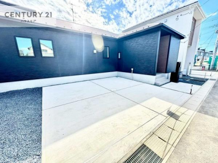 ���ԏ�@�y���n�̔���J�Ò��z
���ԃX�y�[�X��2�䕪����܂��I�Z�J���h�J�[�͂������A�o�C�N�⎩�]�ԂȂǂ��u���ꏊ�ɍ���܂���B