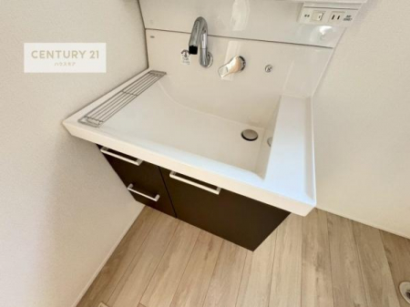 ���ʑ�E���ʏ��@�[�����ʑ�{�E���́A�������˂ɂ����̂ł�����ꂪ�y�X�I���������ۂĂ܂��I
�L���C�Ȑ��ʏ��Ŏ��������̃��`�x�[�V�������オ��܂��ˁI