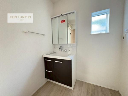 ���ʑ�E���ʏ��@�����̂������ʏ��́A���ƕ�������₷���A���ł����K�ɂ��g�����������܂��B�O�ʋ��Ŏg�����肪�ǂ��A�������[�������Ă���܂��̂ŁA���p�i��X�L���P�A�p�i���������萮���ł��܂��B