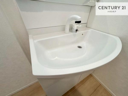 ���ʑ�E���ʏ��@�[�����ʑ�{�E���́A�������˂ɂ����̂ł�����ꂪ�y�X�I���������ۂĂ܂��I
�L���C�Ȑ��ʏ��Ŏ��������̃��`�x�[�V�������オ��܂��ˁI