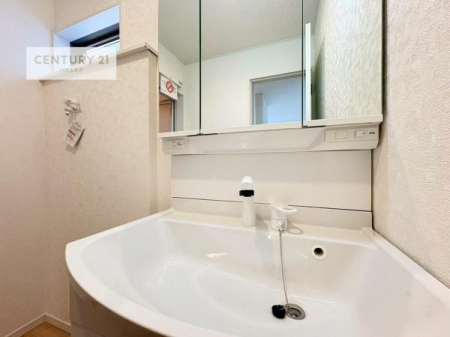 ���ʑ�E���ʏ��@�O�ʋ��d�l�̐��ʏ��́A�g�����Ȃ݂����₷������I���͎��[�ɂȂ��Ă��܂��B�h���C���[�₨���ϓ����Еt������̂Ő��ʑ������X�b�L���ƌ����邱�Ƃ��o���܂��I