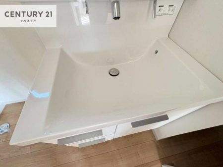 ���ʑ�E���ʏ��@�[�����ʑ�{�E���́A�������˂ɂ����̂ł�����ꂪ�y�X�I���������ۂĂ܂��I
�L���C�Ȑ��ʏ��Ŏ��������̃��`�x�[�V�������オ��܂��ˁI