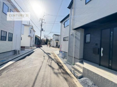 ���̑����n�@�O�ʓ��H��4���~5���I�z����ǍD�ȗ��n�ł��B
�Ԍɓ��ꂪ���ȕ������S�ł��ˁB