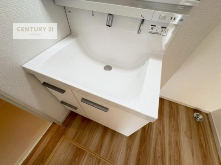 ���ʑ�E���ʏ��@�[�����ʑ�{�E���́A�������˂ɂ����̂ł�����ꂪ�y�X�I���������ۂĂ܂��I
�L���C�Ȑ��ʏ��Ŏ��������̃��`�x�[�V�������オ��܂��ˁI