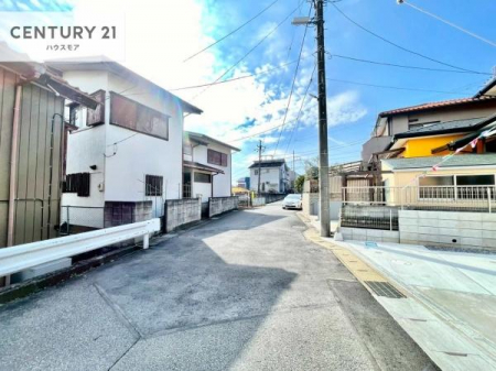 ���̑����n�@�O�ʓ��H��5.8���I�z����ǍD�ȗ��n�ł��B
�Ԍɓ��ꂪ���ȕ������S�ł��ˁB