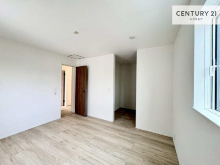 ���r���O�ȊO�̋����@���[�X�y�[�X�����Ă��܂��I�������X�b�L�����ڂ��鎖���ł��܂��ˁB
�Ƌ��I�΂Ȃ��V���v���ȃf�U�C���ׁ̈A�Ƌ��I�΂����C�ɓ���̋�ԍ�肪�ł������ł��ˁB