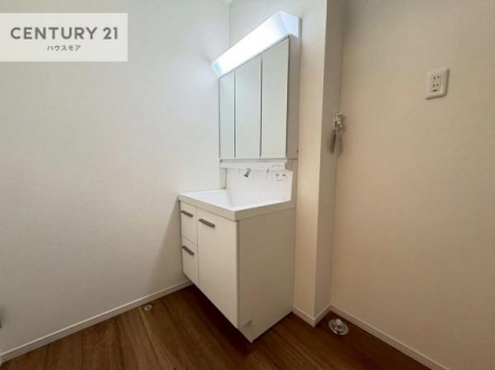 ���ʑ�E���ʏ��@�O�ʋ��d�l�̐��ʏ��́A�g�����Ȃ݂����₷������I���͎��[�ɂȂ��Ă��܂��B�h���C���[�₨���ϓ����Еt������̂Ő��ʑ������X�b�L���ƌ����邱�Ƃ��o���܂��I