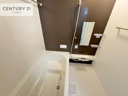 �����@�������������l�̕��͋C�̃o�X���[���́A�V�b�N�ȃf�U�C���Ńo�X�^�C�����[���I
���d���撣���Ă��邲�J���ɂ��D�݂̓����̓����܂����āA�y����ł݂Ă͂������ł��傤���H