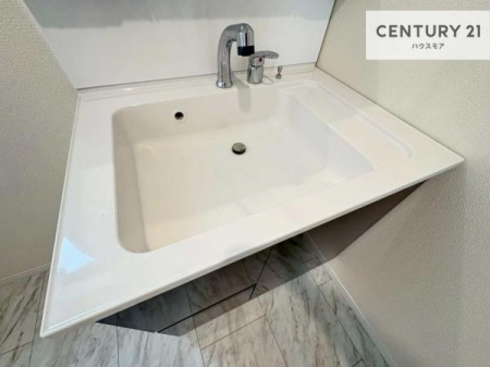 ���ʑ�E���ʏ��@�[�����ʑ�{�E���́A�������˂ɂ����̂ł�����ꂪ�y�X�I���������ۂĂ܂��I
�L���C�Ȑ��ʏ��Ŏ��������̃��`�x�[�V�������オ��܂��ˁI