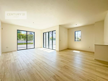 ���r���O�@�L�X�_�C�j���O�X�y�[�X�I������肨�H���B�΂��������y�������Ԃ��߂����܂��B���X�̔���������܂��I
�z�V���Еt�����֗��ł��I