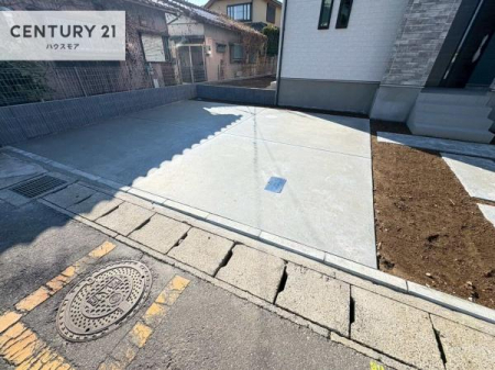 ���ԏ�@���ԃX�y�[�X��2�䕪����܂��I�Z�J���h�J�[�͂������A�o�C�N�⎩�]�ԂȂǂ��u���ꏊ�ɍ���܂���B