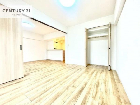 ���r���O�ȊO�̋����@���[�X�y�[�X�����Ă��܂��I�������X�b�L�����ڂ��鎖���ł��܂��ˁB
�Ƌ��I�΂Ȃ��V���v���ȃf�U�C���ׁ̈A�Ƌ��I�΂����C�ɓ���̋�ԍ�肪�ł������ł��ˁB