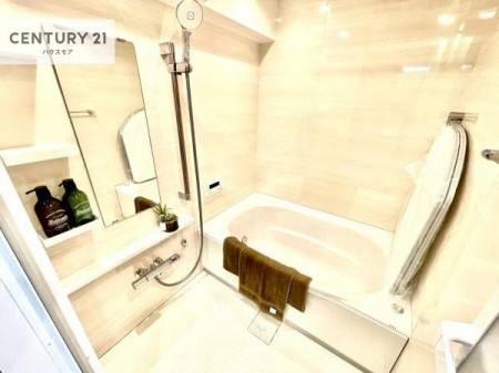 �����@������Ƃ����������̂���o�X���[���I���K�ȃo�X�^�C��������܂��I
1���̔�����������Ɩ����Ă����f�G�ȃ����N�[�[�V������ԂɂȂ肻���ł��ˁB