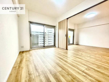 �Q���@�o���R�j�[�ɖʂ��Ă���m���ł��B���邭�����肪����A���C����������ł��܂��I���N���āA�O�ɏo�Ĕw�L�т����[�ċz�����ǂ������}������邱�Ƃ��ł��܂��B