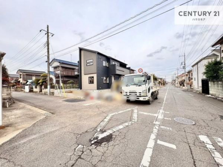 ���̑����n�@�O�ʓ��H��8���~5���I�z����ǍD�ȗ��n�ł��B
�Ԍɓ��ꂪ���ȕ������S�ł��ˁB