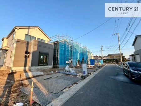 ���̑����n�@�O�ʓ��H5���I�z����ǍD�ȗ��n�ł��B
�Ԍɓ��ꂪ���ȕ������S�ł��ˁB